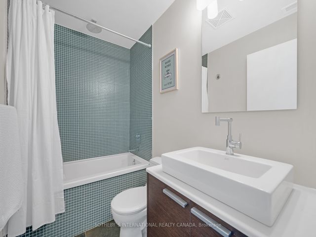 801 - 169 John St