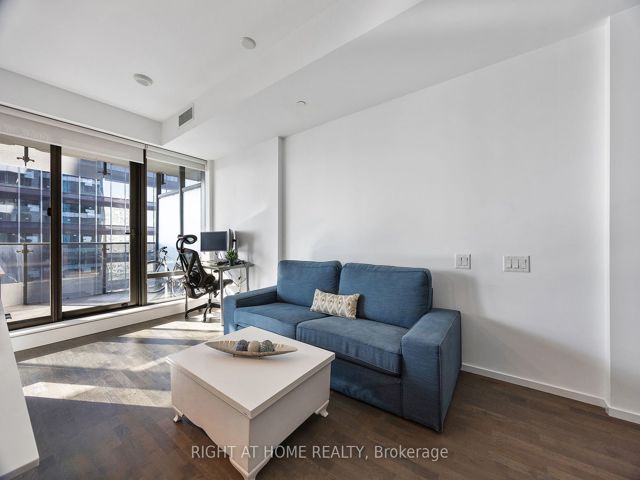 3403 - 5 St. Joseph St