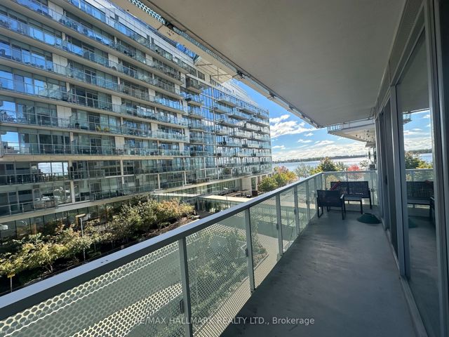 307 - 15 Queens Quay  E