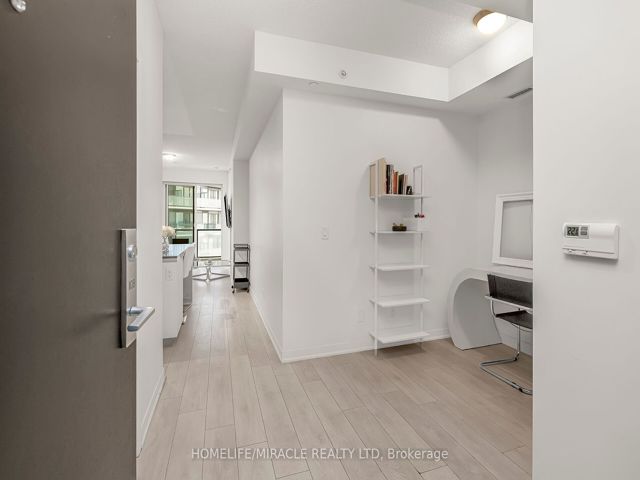 1108 - 51 East Liberty St