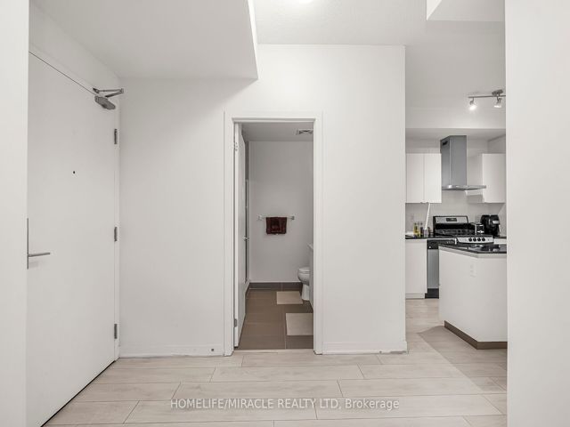 1108 - 51 East Liberty St