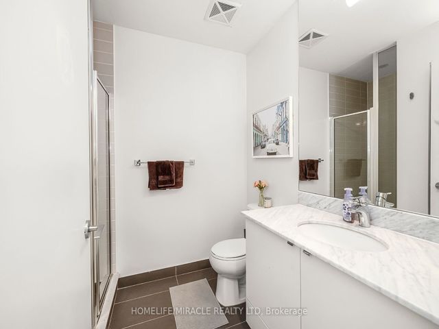 1108 - 51 East Liberty St