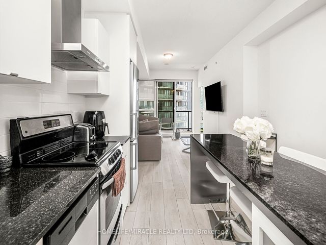 1108 - 51 East Liberty St