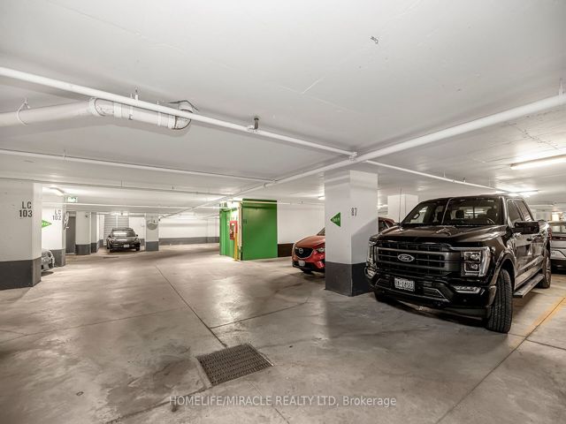 1108 - 51 East Liberty St