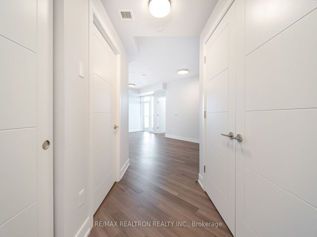 1201 - 2525 Bathurst St