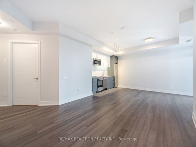 1201 - 2525 Bathurst St