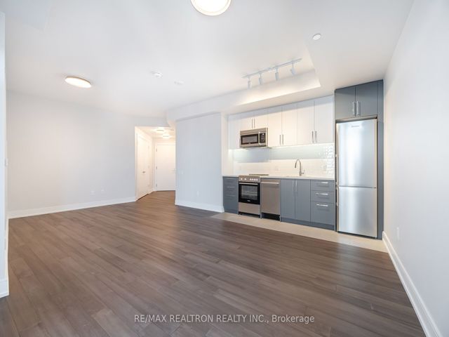 1201 - 2525 Bathurst St