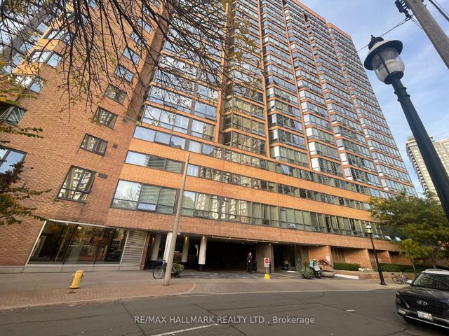 913 - 1055 Bay  (Furnished & Prkng) St