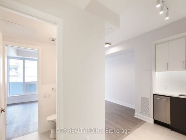 203 - 2525 Bathurst St