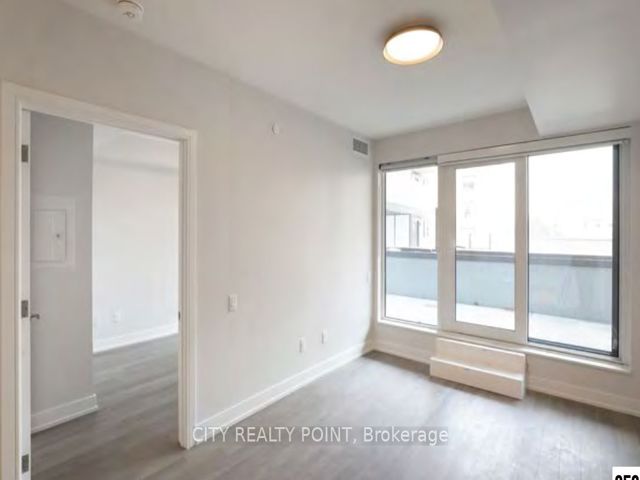 301 - 2525 Bathurst St