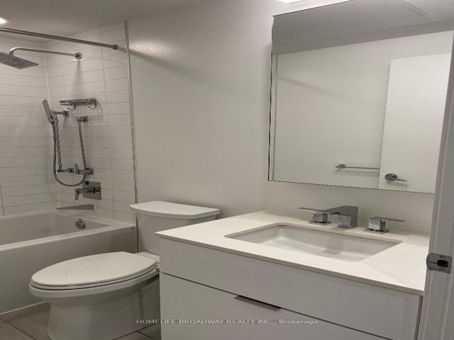 1113 - 25 Richmond St E