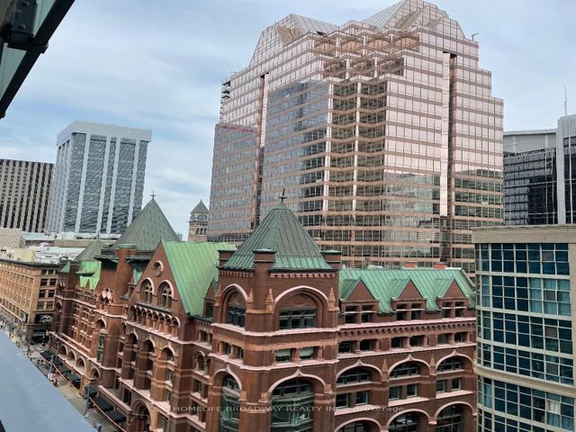 1113 - 25 Richmond St E
