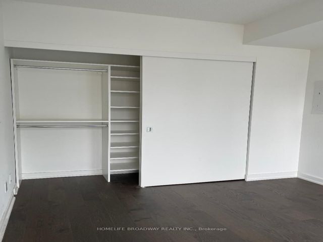 1113 - 25 Richmond St E