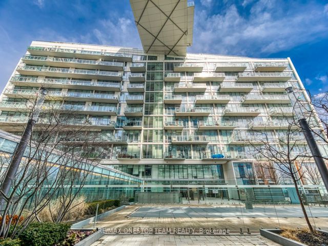 1011 - 29 Queens Quay E