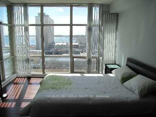 1009 - 10 Navy Wharf Crt