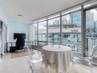 3202 - 373 Front St W