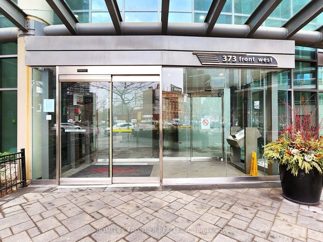 3202 - 373 Front St W