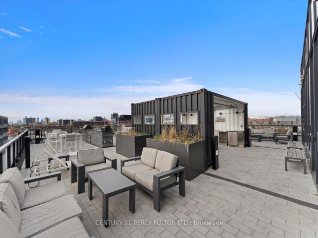 2105 - 135 East Liberty St