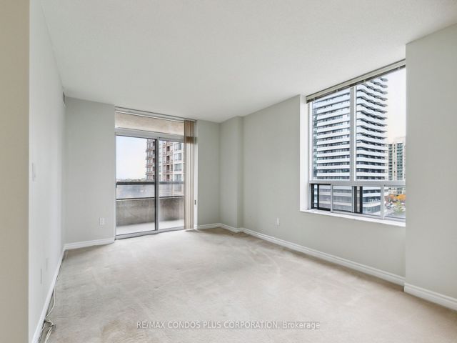 1113 - 18 Sommerset Way