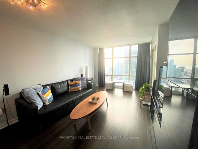 4102 - 10 Navy Wharf Crt