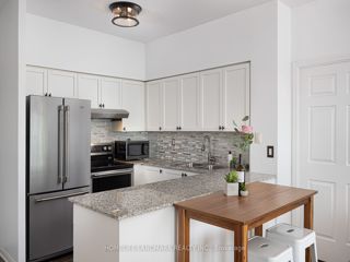 2612 - 230 Queens Quay W