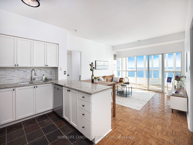 2612 - 230 Queens Quay W