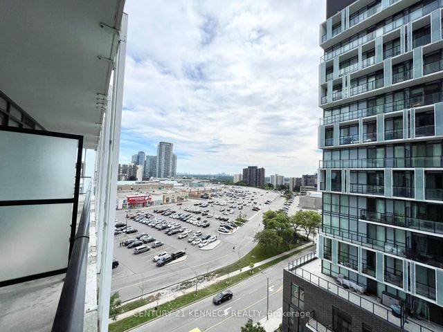 903 - 150 Fairview Mall Dr