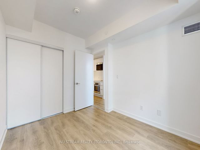 3022 - 2031 Kennedy Rd