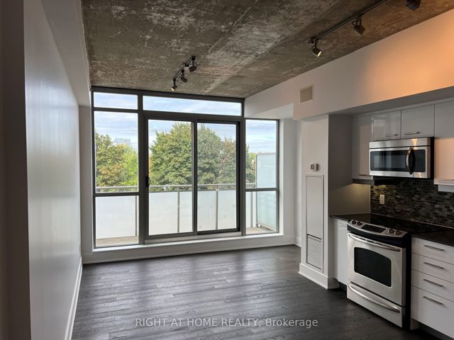 407 - 630 Queen St E