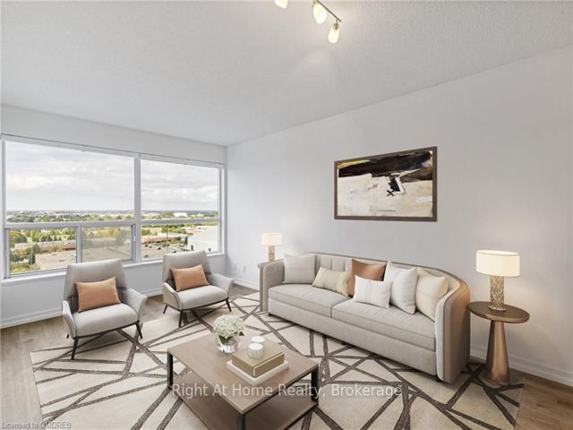 1601 - 36 Lee Centre Dr