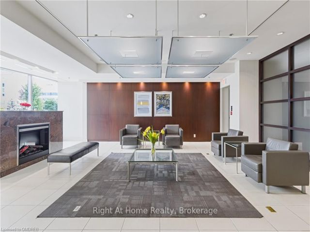 1601 - 36 Lee Centre Dr