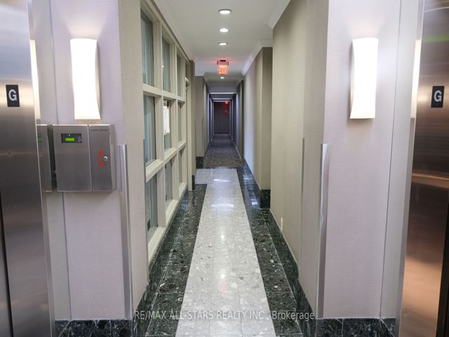 332 - 3 Greystone Walk Dr