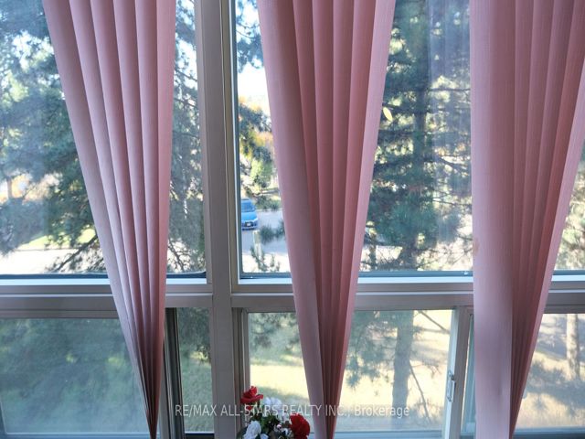 332 - 3 Greystone Walk Dr