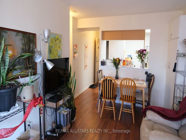 332 - 3 Greystone Walk Dr