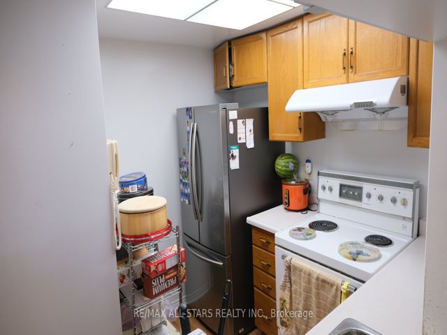 332 - 3 Greystone Walk Dr