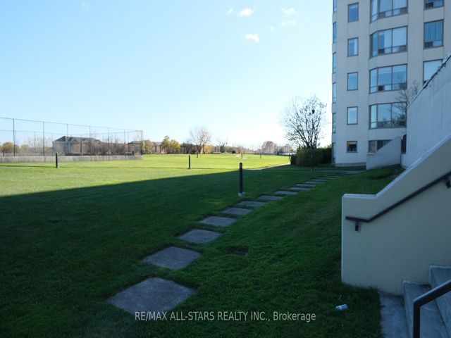 332 - 3 Greystone Walk Dr