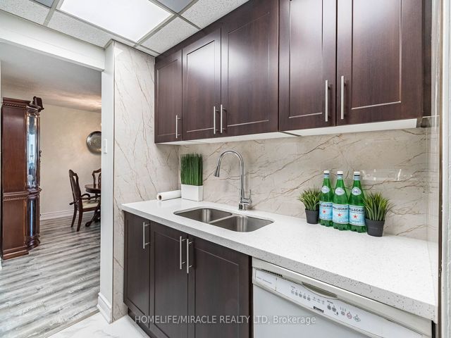 1708 - 65 Huntingdale Blvd