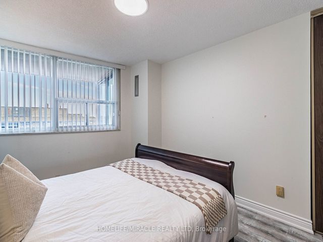 1708 - 65 Huntingdale Blvd