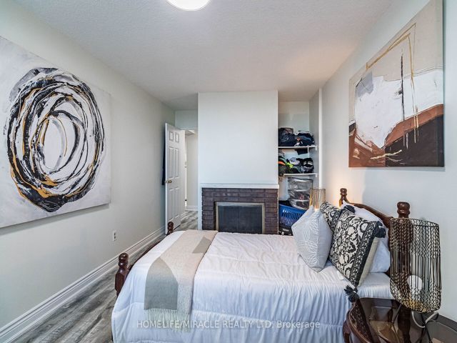 1708 - 65 Huntingdale Blvd