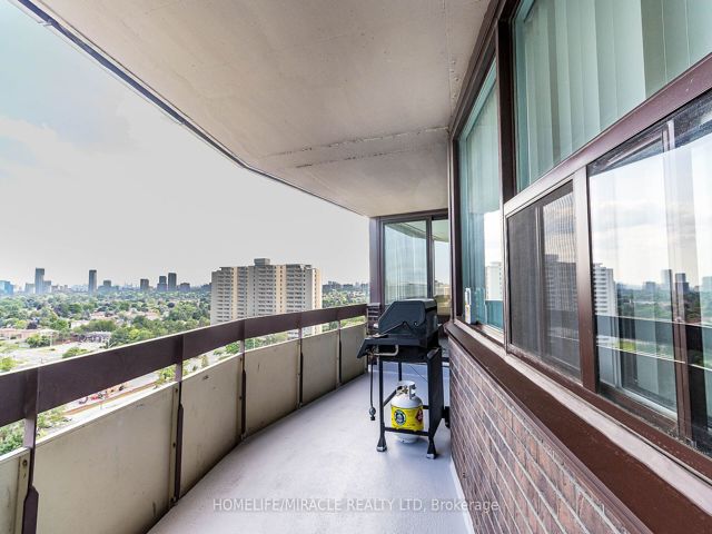 1708 - 65 Huntingdale Blvd