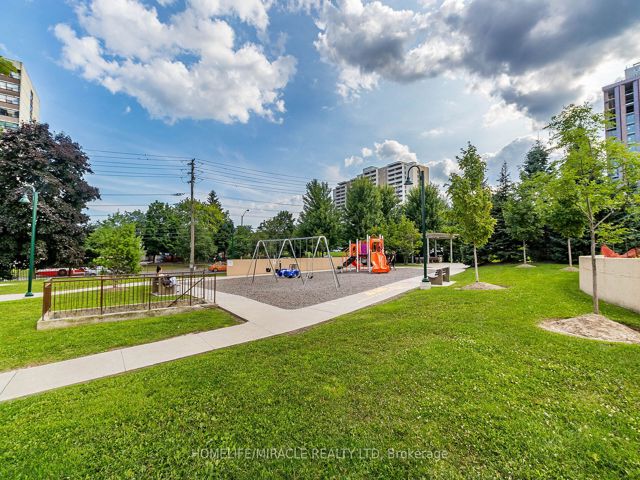 1708 - 65 Huntingdale Blvd