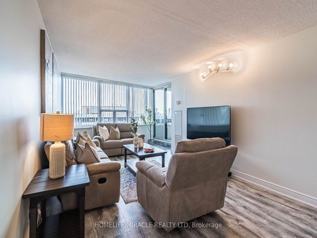 1708 - 65 Huntingdale Blvd