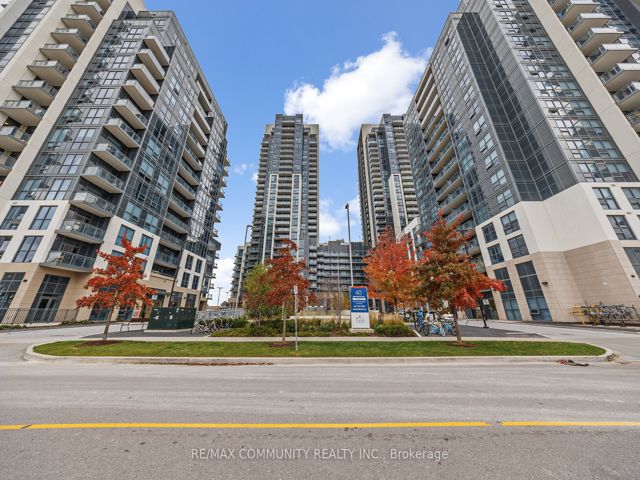 816 - 30 Meadowglen Pl