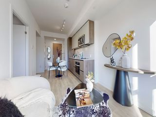 445 - 150 Logan Ave