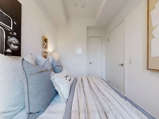 445 - 150 Logan Ave