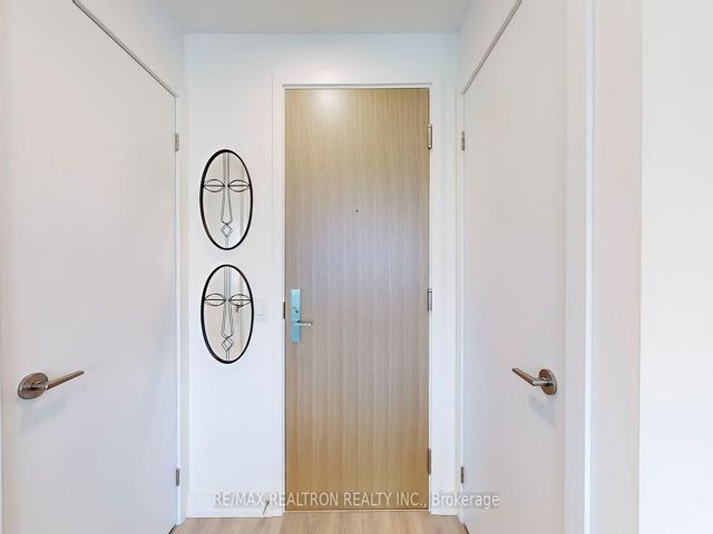 445 - 150 Logan Ave