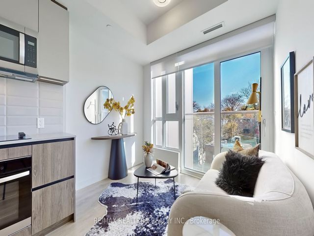 445 - 150 Logan Ave