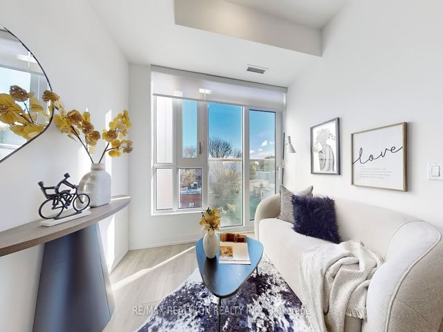 445 - 150 Logan Ave