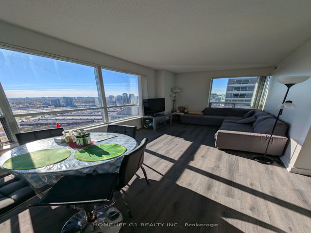 PH-103 - 38 Lee Centre Dr