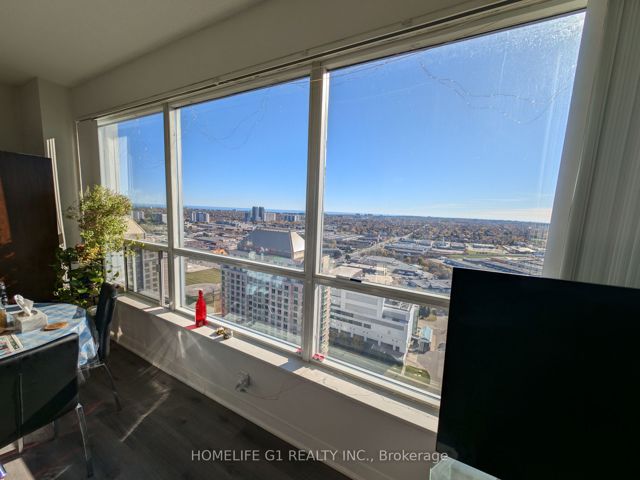 PH-103 - 38 Lee Centre Dr